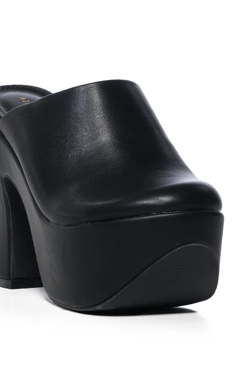 AZALEA WANG MINKA PLATFORM CHUNKY MULE IN BLACK