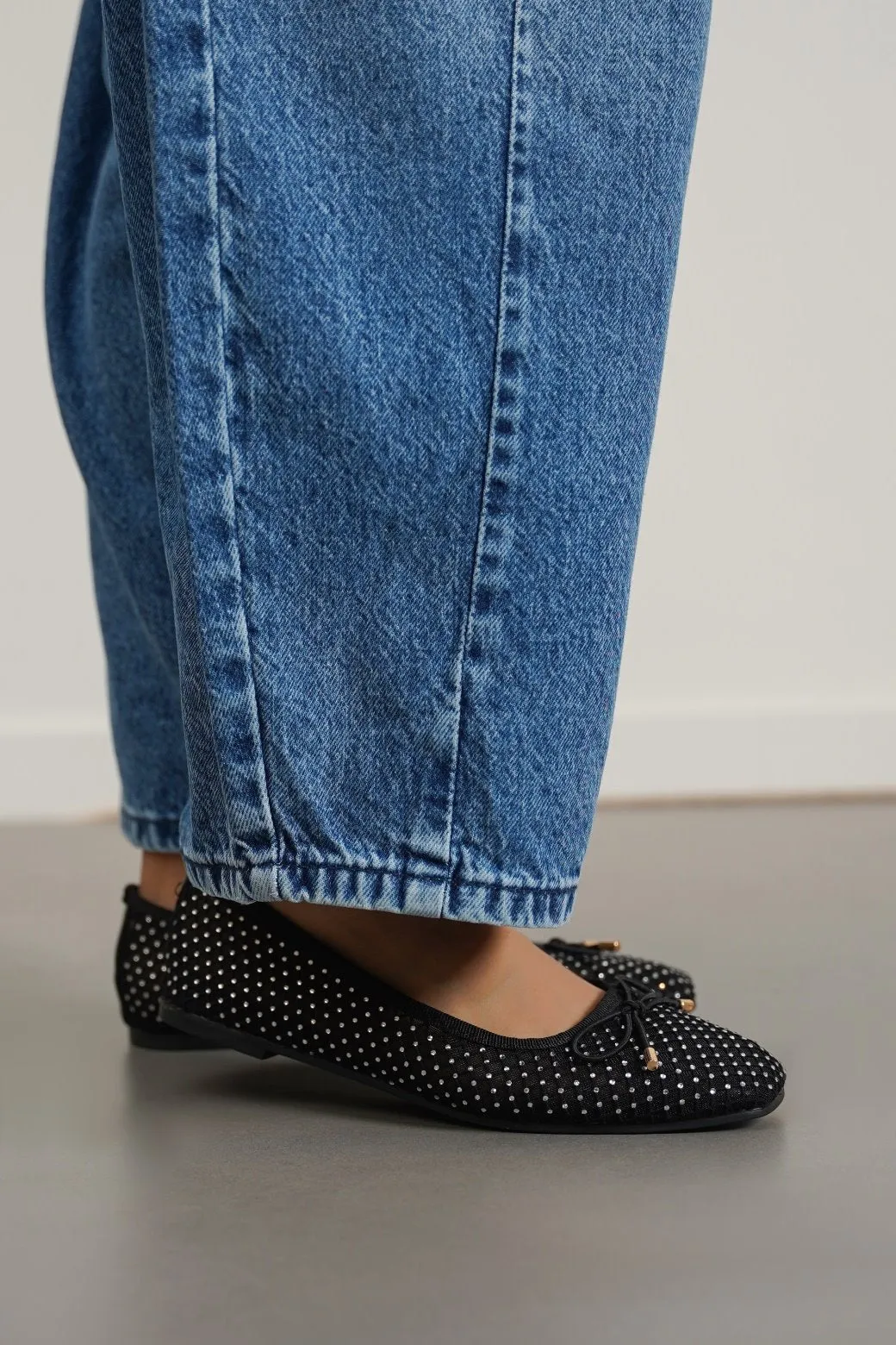 STUDDED BALLET FLATS